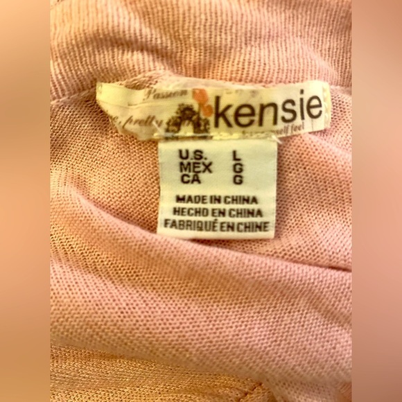 NWOT Y2K Kenzie pink cardi , 3/4 puffed sleeves/elastic cuff, clear buttons 🧶🩷 - Picture 13 of 13